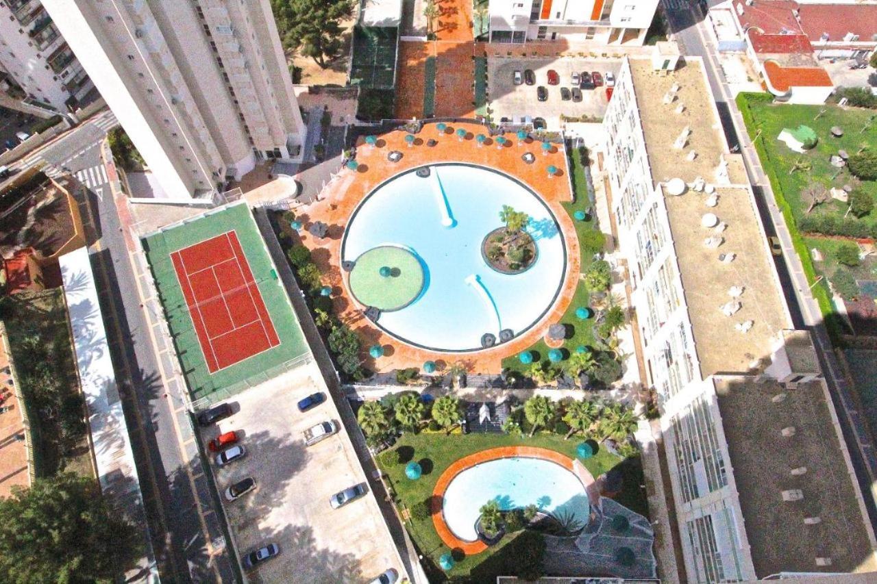 Holiday Apartment Torres Montecarlo Бенидорм Екстериор снимка