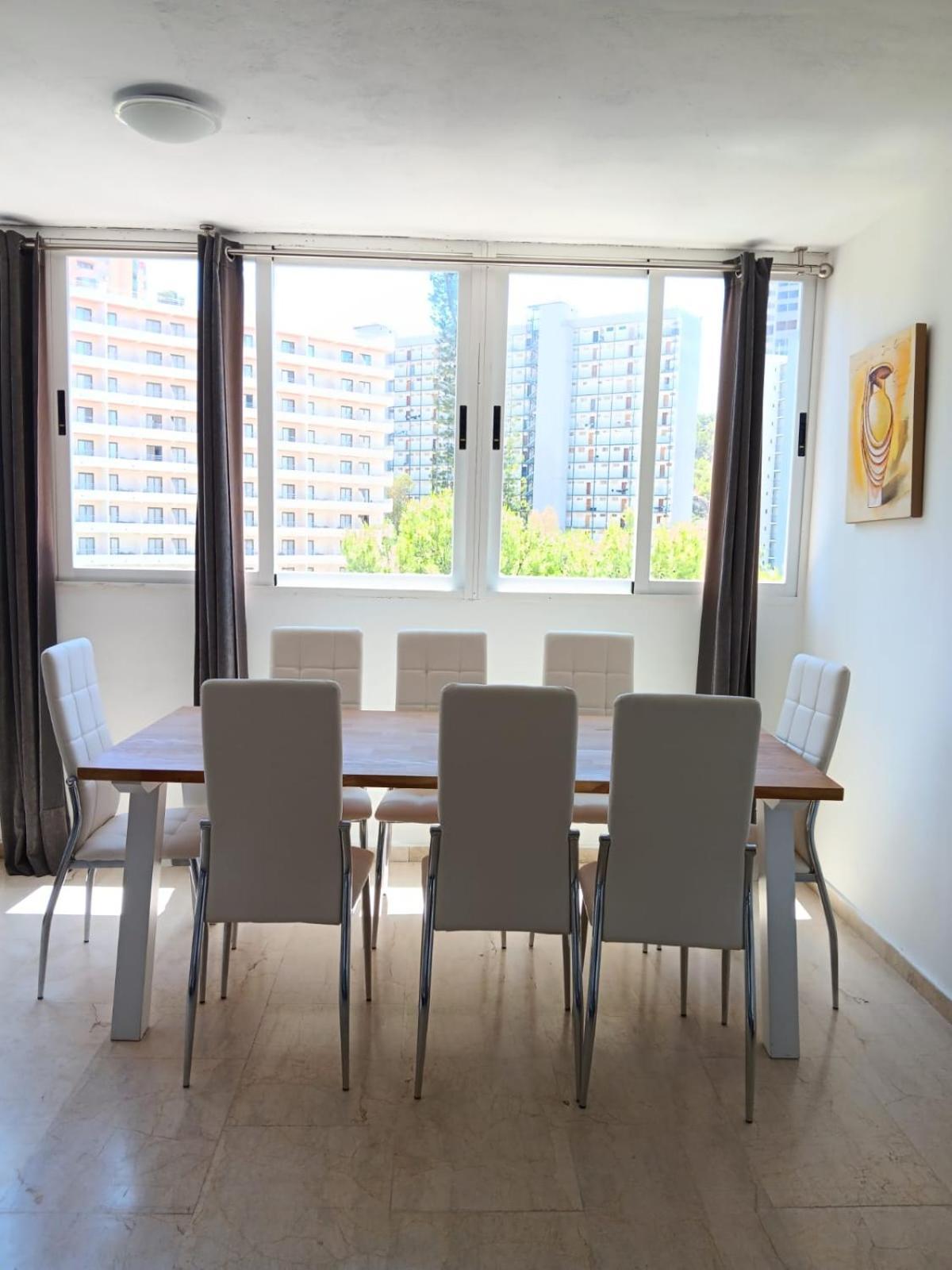 Holiday Apartment Torres Montecarlo Бенидорм Екстериор снимка